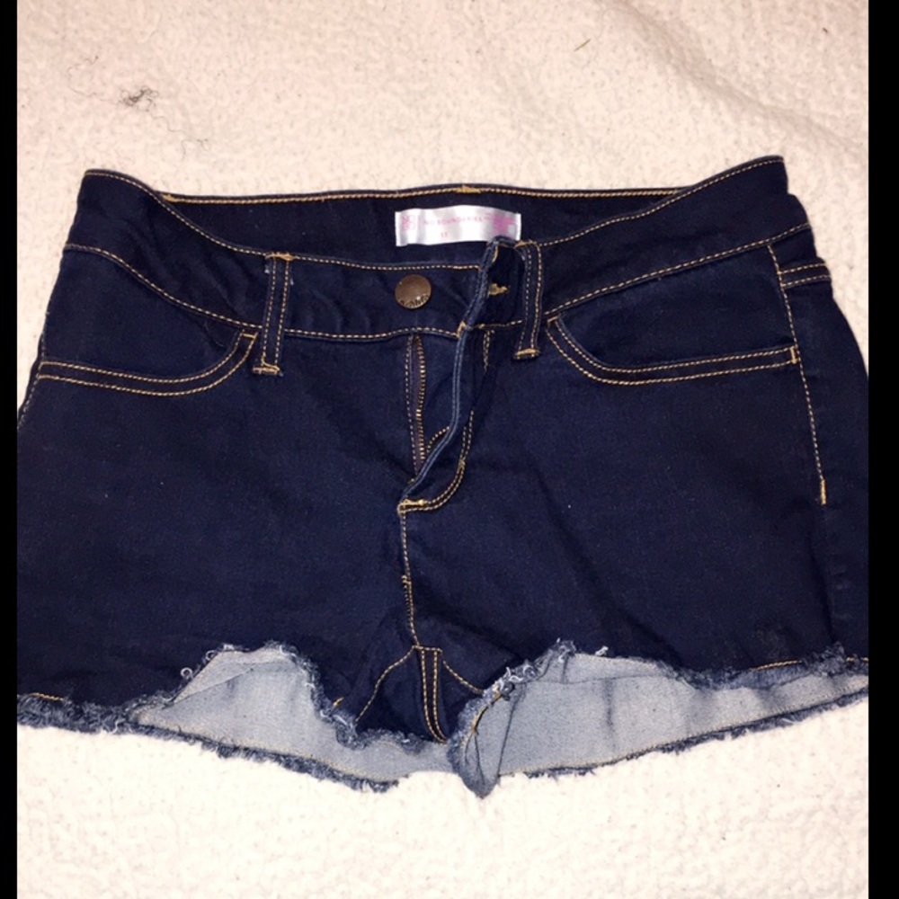 SOLD Cute jean shorts